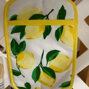 Kate Spade lemon pot holder